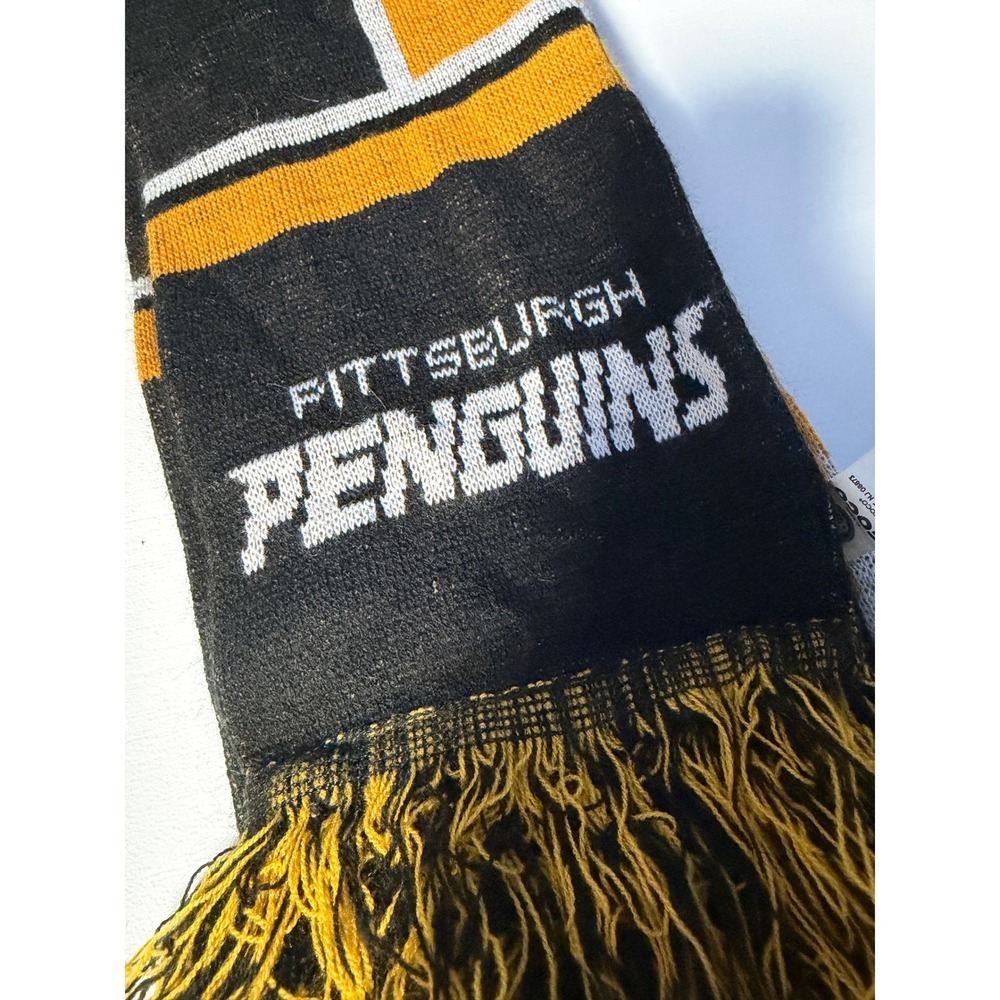 FOCO Pittsburgh Penguins Scarf Unisex OS Black Yellow Knit